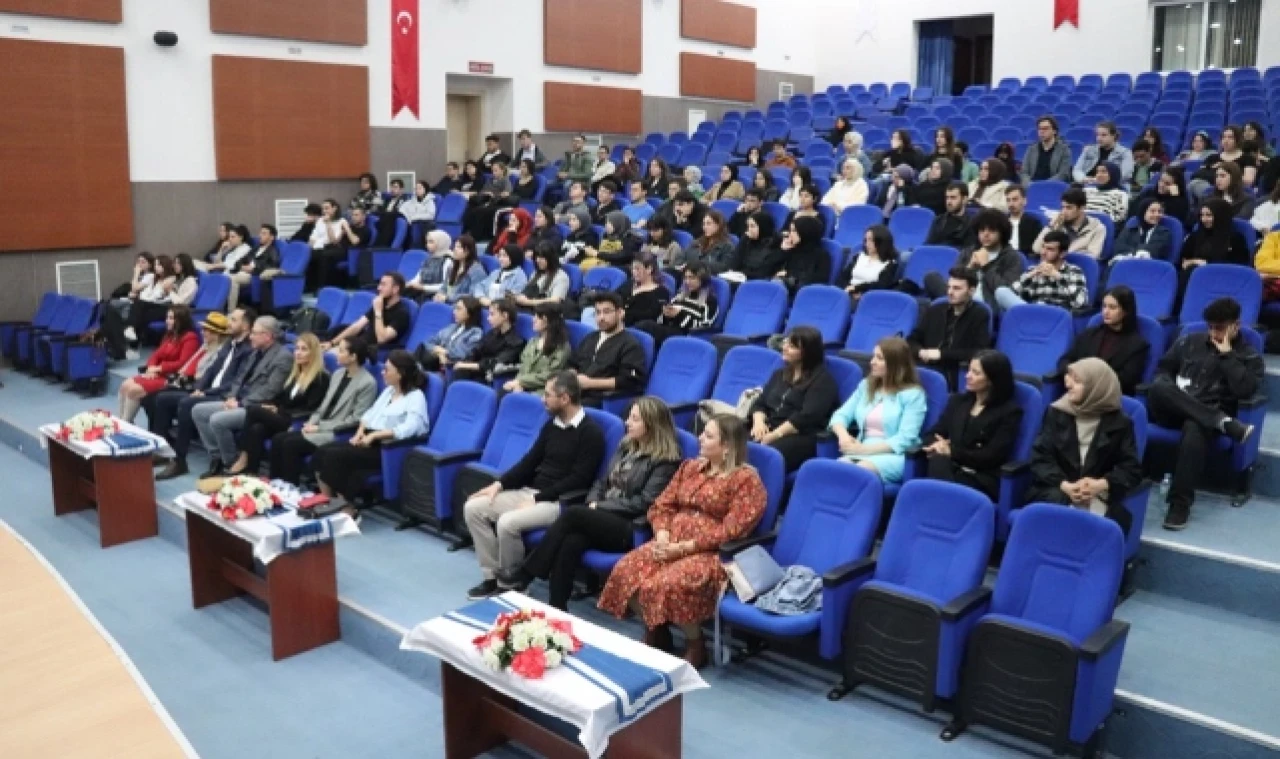 "Sözlü Çevirinin Gizemlerini Keşfe Çıkıyoruz" Etkinliği Düzenlendi