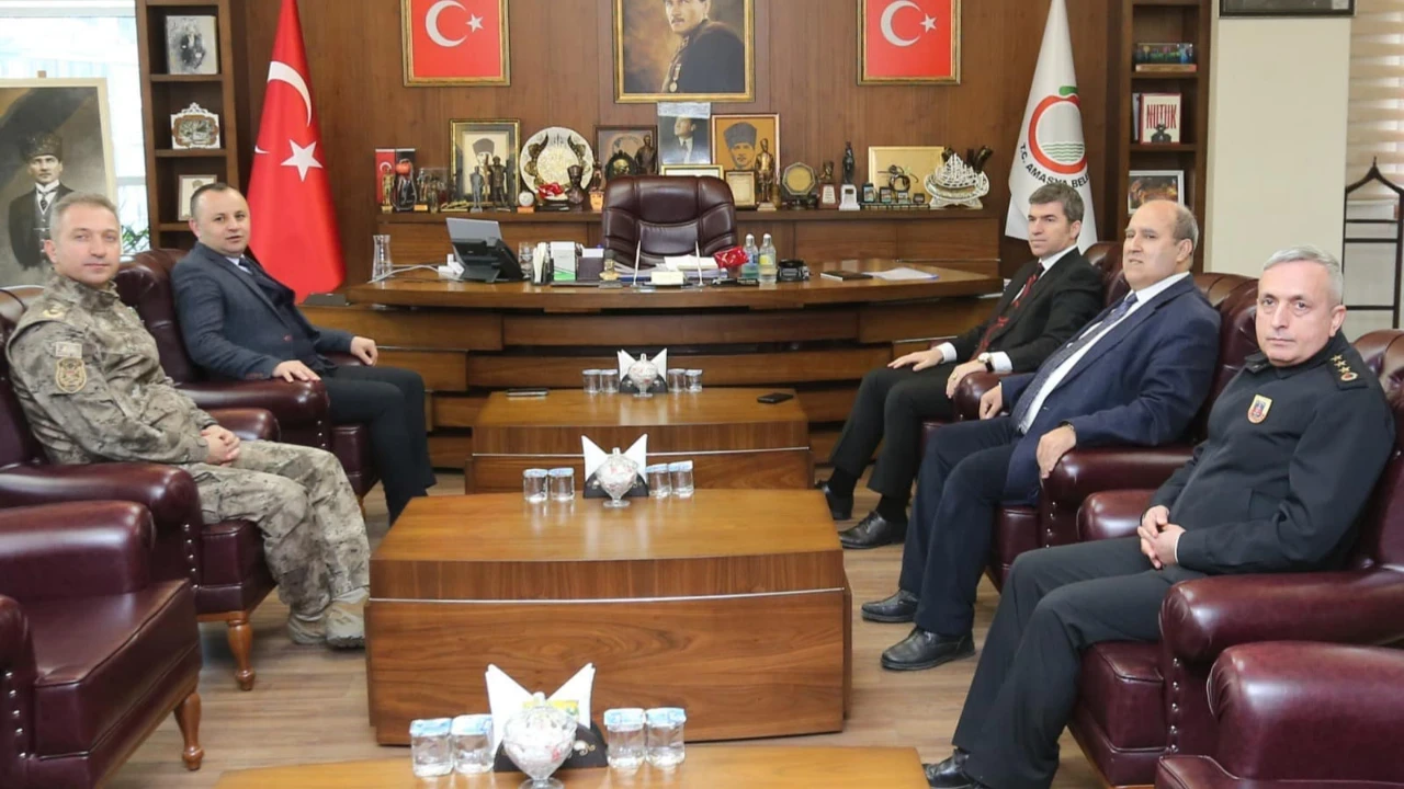 Vali Bakan'dan Başkan Turgay'a ziyaret