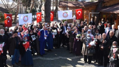 BİR YASTIKTA KIRK YIL